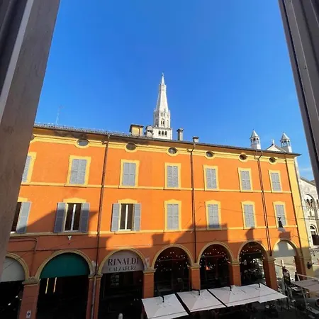 Duomo 12 Модена